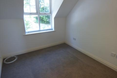 2 bedroom flat to rent, Hitchin Road, Luton LU2