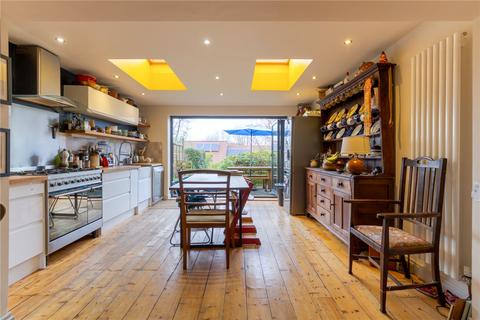 12 Eldon Terrace, Bristol, BS3 4NZ