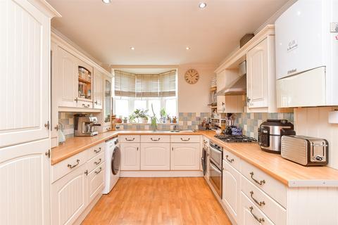 4 bedroom semi-detached house for sale, Broadway, Totland Bay, Isle of Wight