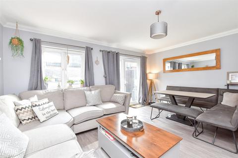 4 bedroom semi-detached house for sale, Broadway, Totland Bay, Isle of Wight