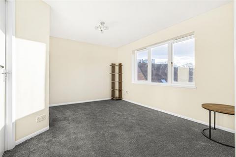 1 bedroom apartment for sale, Lind Road, Sutton