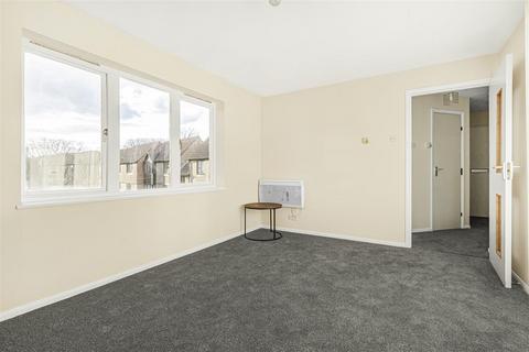 14 Eleonora Terrace, Sutton, SM1 4PU