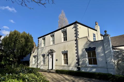 6 bedroom detached house for sale, Hull Road, Cottingham, HU16 4PA