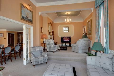 6 bedroom detached house for sale, Hull Road, Cottingham, HU16 4PA