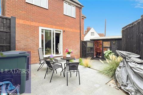 2 bedroom detached house for sale, Hedingham Road, Halstead, Essex
