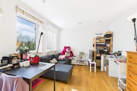 1 bedroom apartment to rent, St Margarets Road, St Margarets