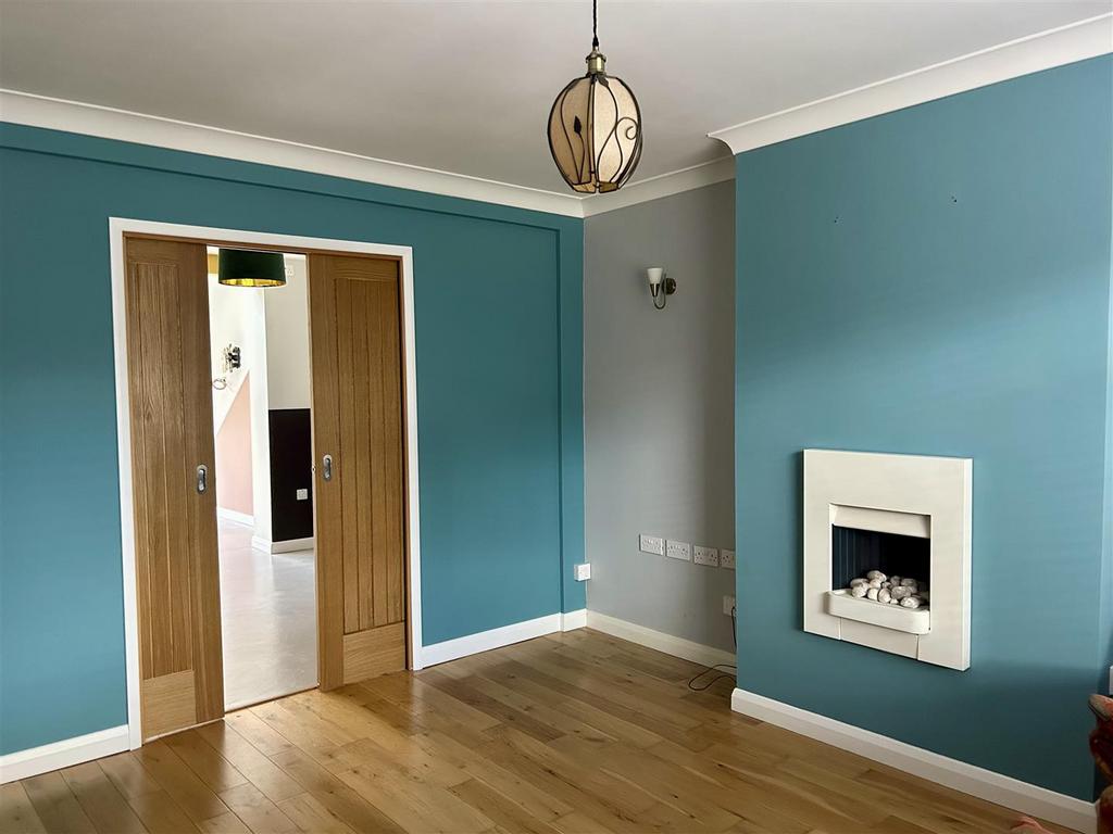 Sitting Room.JPG