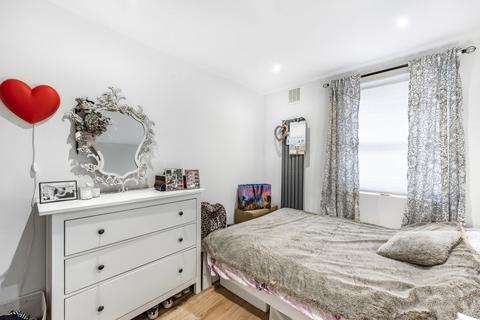 3 bedroom flat for sale, Christchurch Road, Crouch End, London, N8
