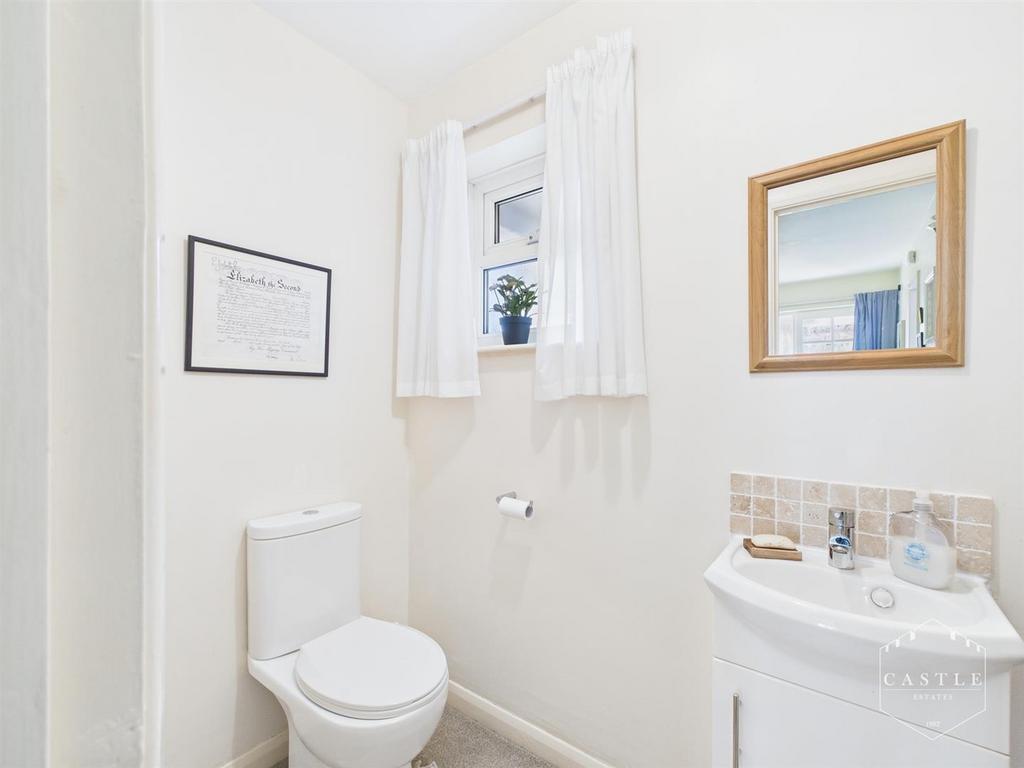 Guest cloakroom