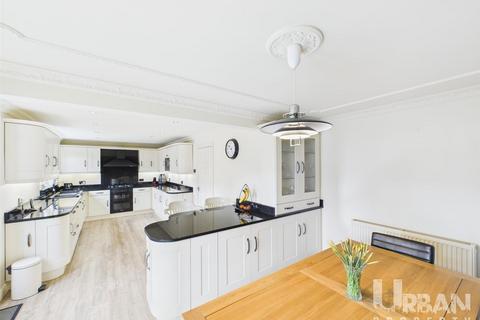 2 Cherry Tree Close, Bilton, Hull, HU11 4EZ