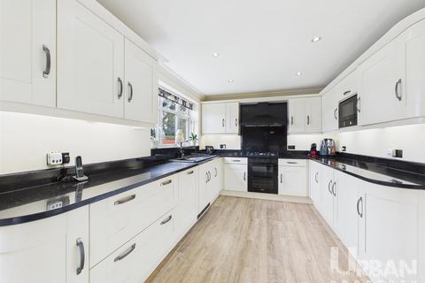 2 Cherry Tree Close, Bilton, Hull, HU11 4EZ
