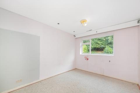 46 Madeira Avenue, Bromley, BR1 4AY