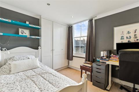 12 Crieff Road, London, SW18 2EA