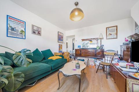 1 bedroom apartment for sale, Forman House, Frendsbury Road, SE4