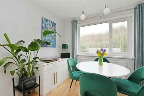 58 Fraser Crescent, Sheffield, S8 0JD