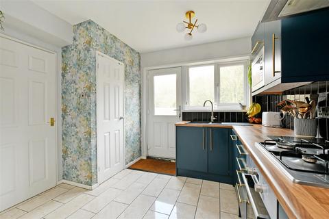 58 Fraser Crescent, Sheffield, S8 0JD