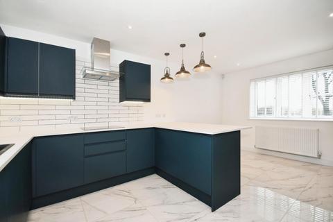 3 bedroom detached house for sale, Holmgate Road, Clay Cross, Chesterfield, S45 9PG