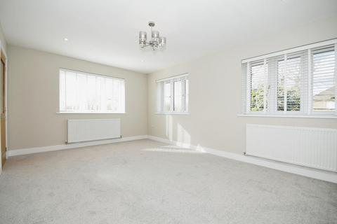 3 bedroom detached house for sale, Holmgate Road, Clay Cross, Chesterfield, S45 9PG