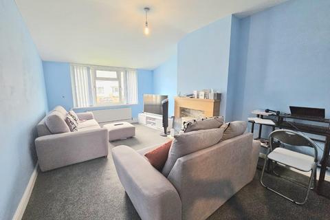 2 bedroom flat for sale, Fishers Road, Berkeley