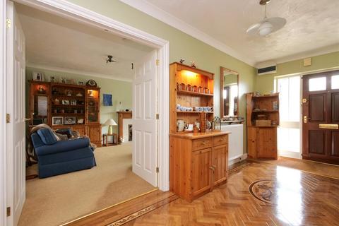 6 Chalk Farm Close, Norton Malreward, Bristol, BS39 4HQ
