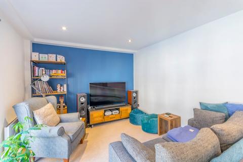 1 bedroom apartment for sale, One Fletcher Gate, Nottingham NG1 1QP