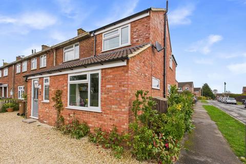 2 bedroom end of terrace house for sale, Kings Close, Thame