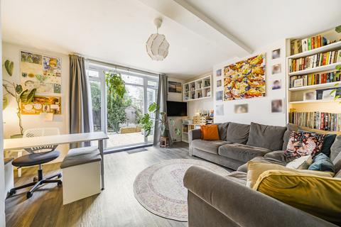20 Ivy Road, London, SE4 1YS