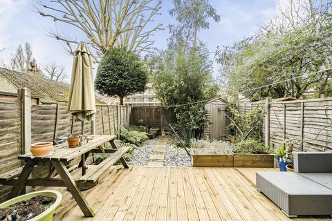 20 Ivy Road, London, SE4 1YS