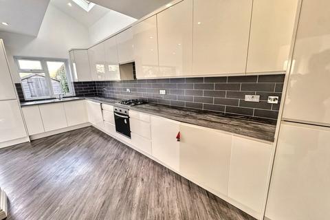 4 bedroom detached house for sale, Bearwood