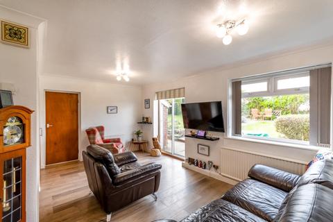 3 bedroom detached bungalow for sale, Yew Tree Drive, Bawtry, Doncaster