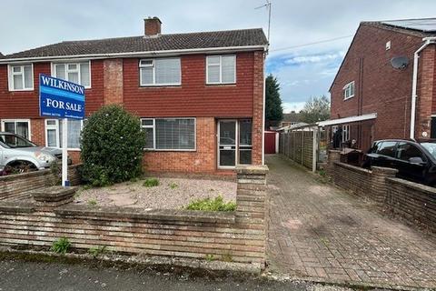 3 bedroom semi-detached house to rent, Tewkesbury GL20