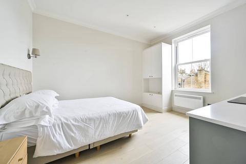 Studio to rent, Finborough Road, Chelsea, London, SW10