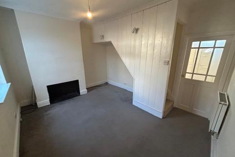 2 bedroom terraced house to rent, George Street, Beverley, East Riding of Yorkshire, UK, HU17
