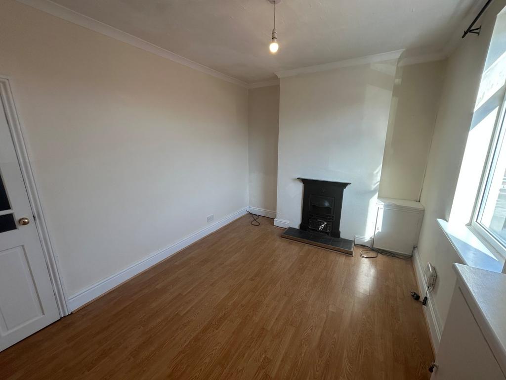 Front Lounge 2