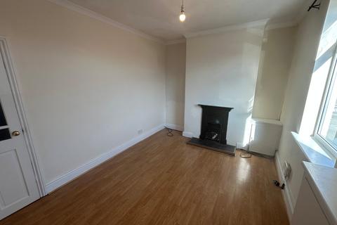 2 bedroom terraced house to rent, George Street, Beverley, East Riding of Yorkshire, UK, HU17