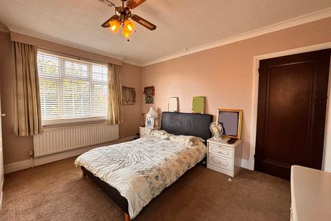 4 bedroom detached house for sale, Bescot Road, Walsall, WS2