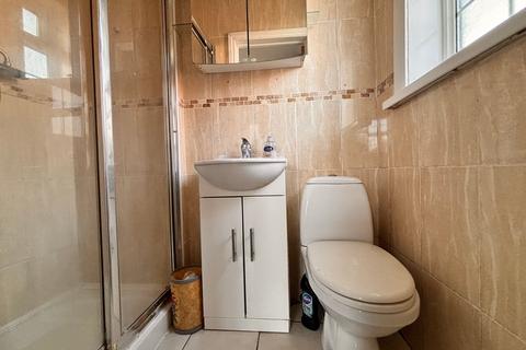 86 Bescot Road, Walsall, WS2 9DG
