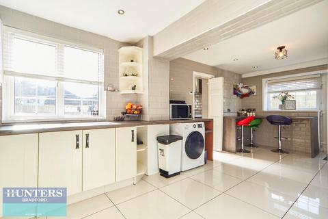 4 bedroom semi-detached house for sale, Grange Road, Allerton, Bradford, West Yorkshire, BD15 7RS
