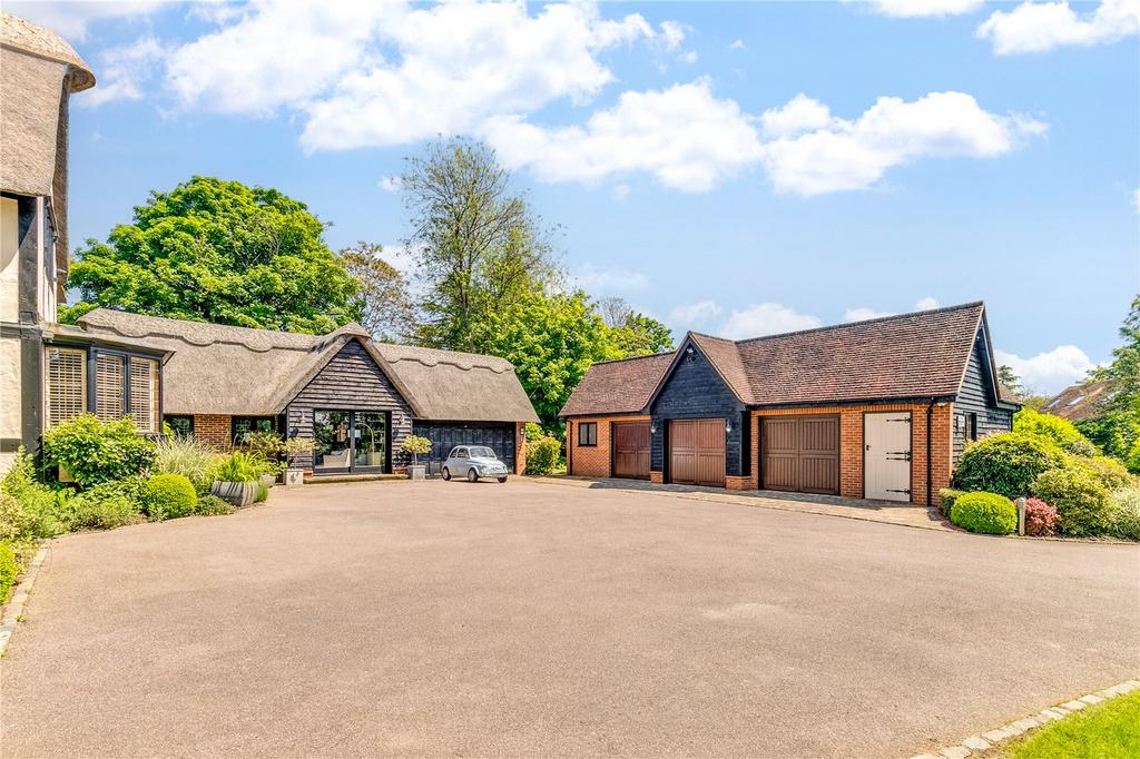 The Thatched House