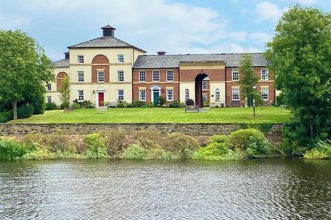 21 Thomas Court, Longden Coleham, Shrewsbury SY3 7EX