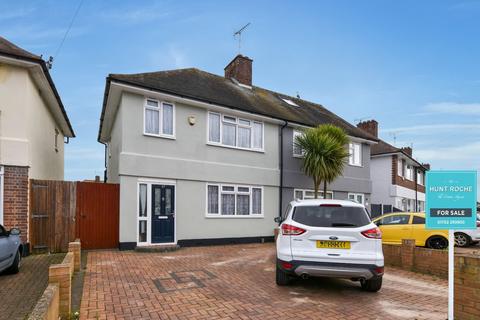 27 Antrim Road, Shoeburyness, Southend-on-sea, SS3 9LH