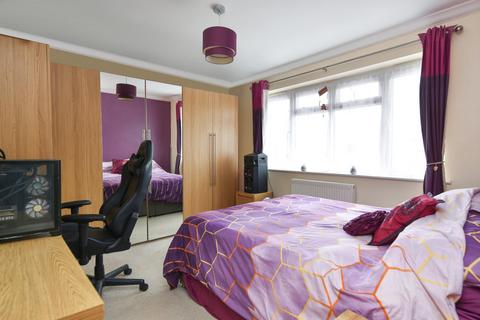 27 Antrim Road, Shoeburyness, Southend-on-sea, SS3 9LH