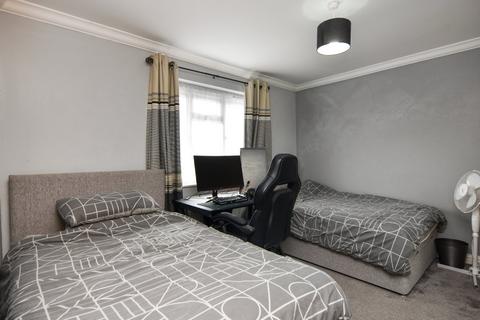 27 Antrim Road, Shoeburyness, Southend-on-sea, SS3 9LH