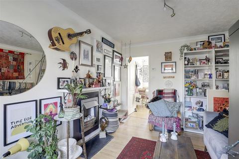 2 bedroom house for sale, Heron Drive, Nottingham NG7