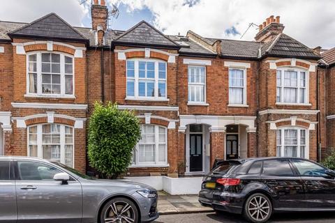 3 bedroom maisonette to rent, Midmoor Road, London SW12