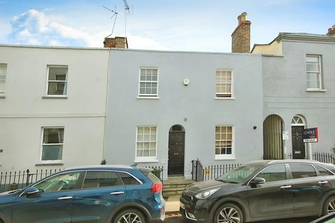 34 Albert Place, Cheltenham, GL52 2JX