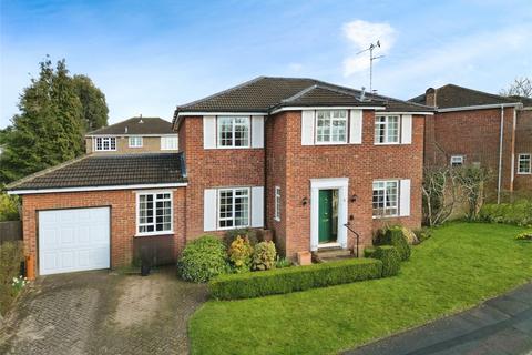 4 bedroom detached house for sale, Lynwood Chase, Berkshire RG12