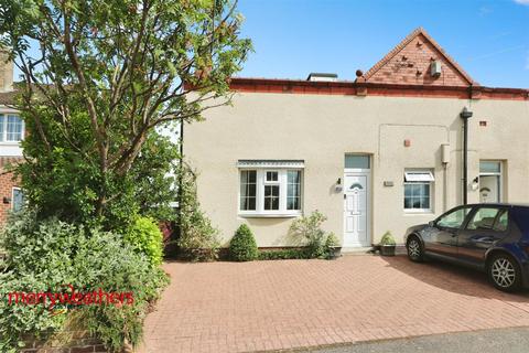 2 bedroom cottage for sale, St. Johns Road, Laughton, Sheffield