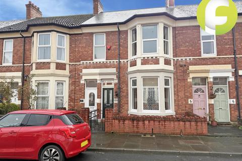 2 bedroom flat for sale, Belford Terrace, North Shields