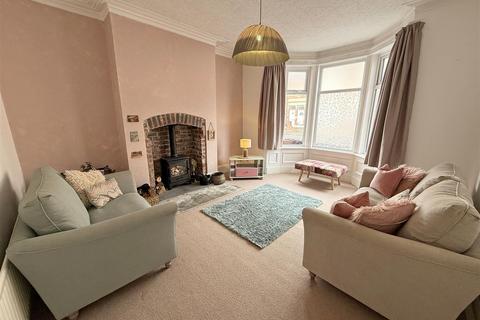 2 bedroom flat for sale, Belford Terrace, North Shields